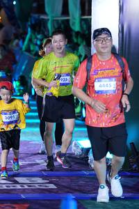 BIB: 3091, 935, 4445
                            <button type="button" onclick="openModal(26246269)" class="btn btn-primary btn-sm float-right btn-popup" data-toggle="modal" data-target=".modal-high-quality">
                        <i class="fas fa-shopping-cart"></i> Add to Cart
                    </button>
                                            <button type="button" onclick="isThisMe(26246269, true)" class="btn btn-success btn-sm float-right btn-popup btn-isme hidden" data-toggle="tooltip" data-placement="bottom" title="นี่คือรูปของคุณใช่ไหม คลิกที่นี่เพื่อเอาเข้าอัลบั้ม">
                        <i class="fas fa-plus"></i> Add to album
                    </button>
                    <button type="button" onclick="isThisMe(26246269, false)" class="btn btn-warning btn-sm float-right btn-popup btn-isnotme hidden">
                        <i class="fas fa-ban"></i> Remove from album
                    </button>